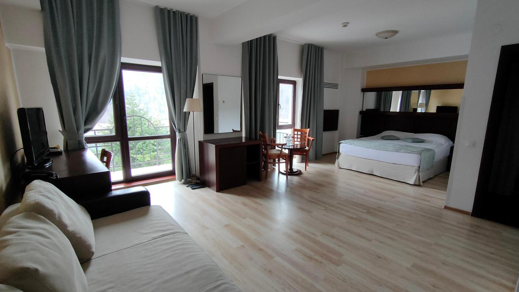 Hotel Valea Cu Pesti Căpăţîneni-Ungureni Exteriör bild