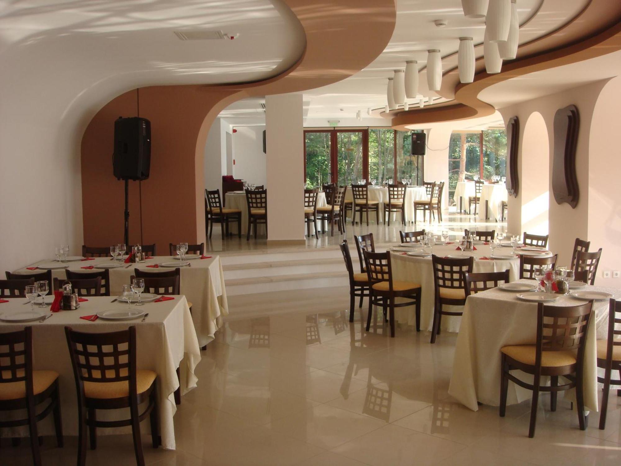 Hotel Valea Cu Pesti Căpăţîneni-Ungureni Exteriör bild