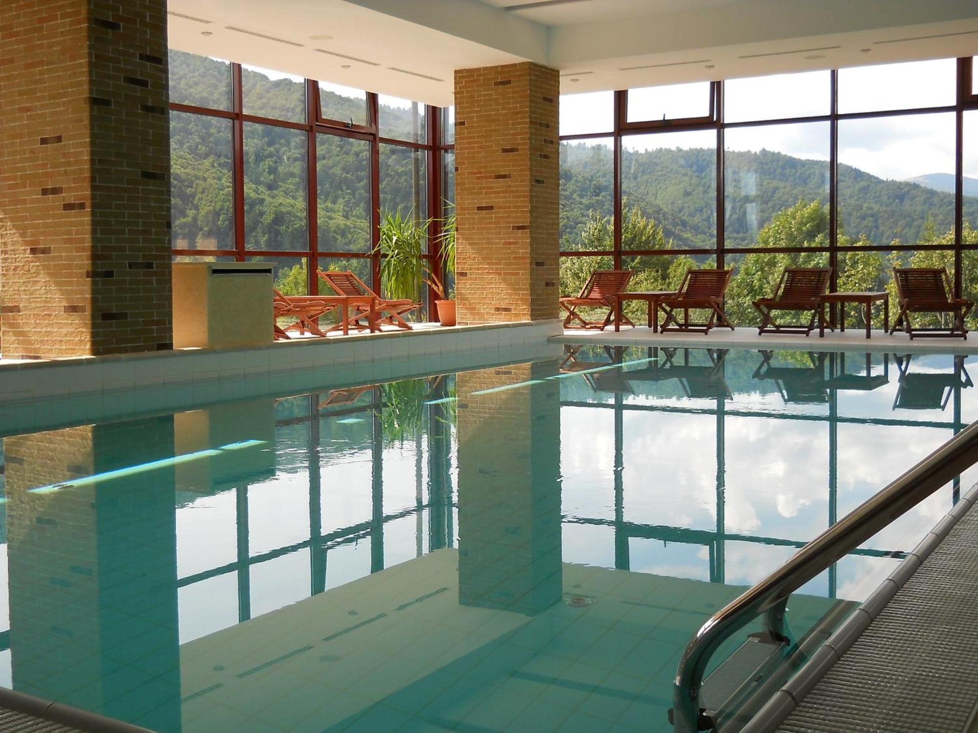 Hotel Valea Cu Pesti Căpăţîneni-Ungureni Exteriör bild